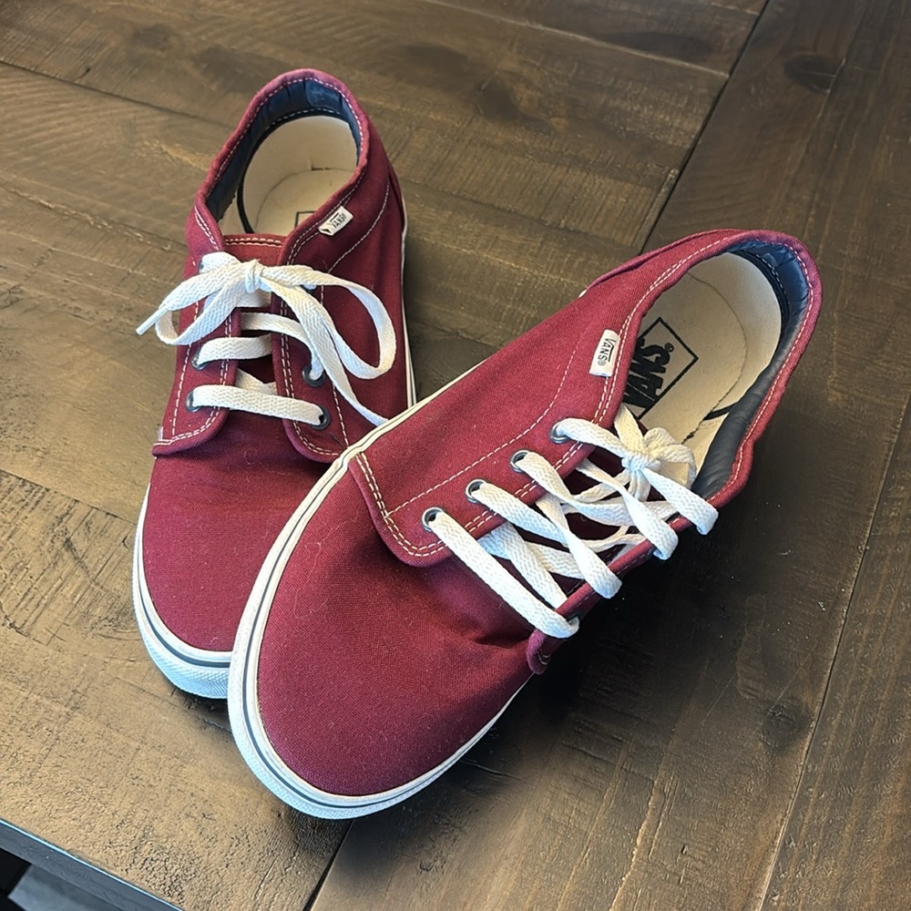 Vans Men's Maroon Canvas Sneakers excellent condition - Picture 4 of 4